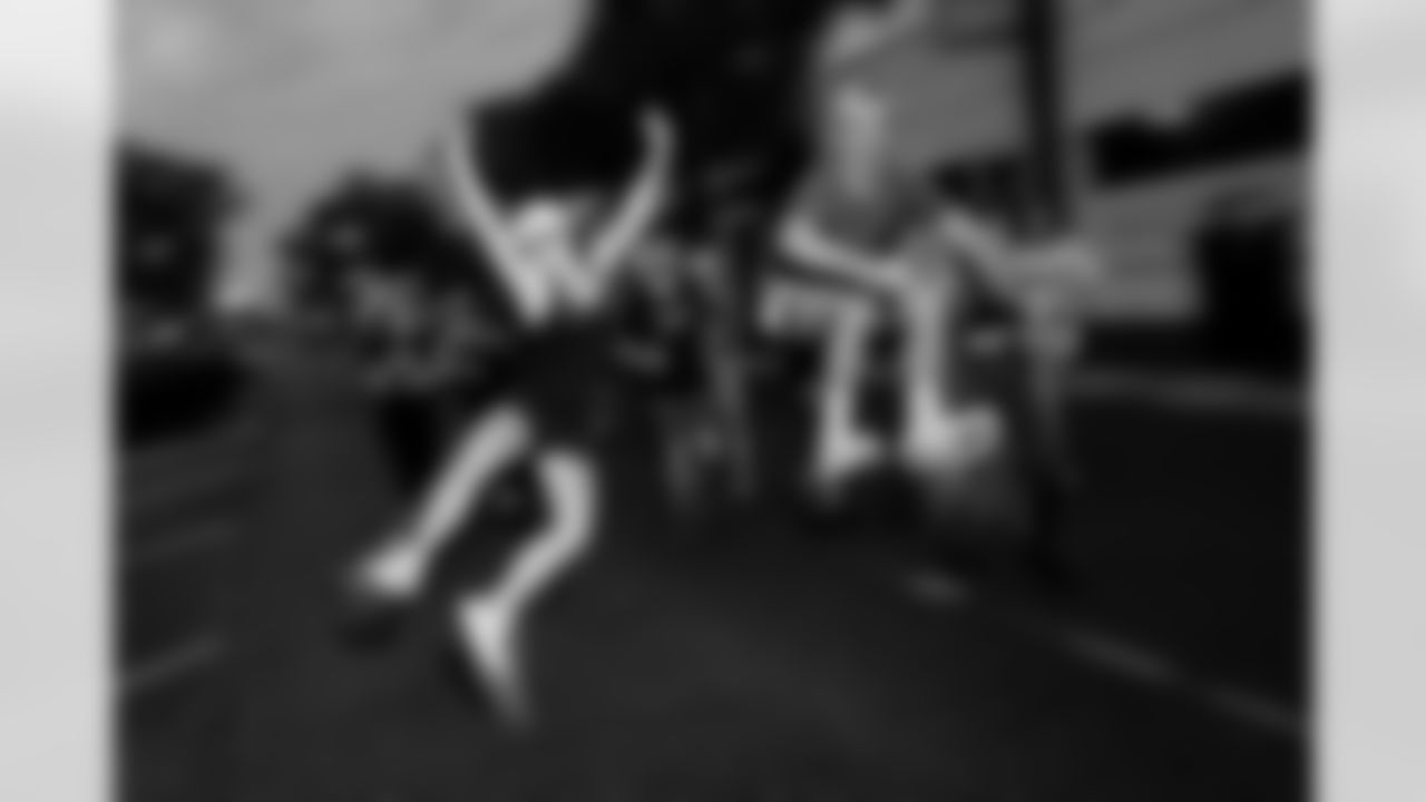 Jacksonville, Fla. — Jacksonville Jaguars Playoff Prowl at Neptune Run Crew in Neptune Beach on January 9, 2026