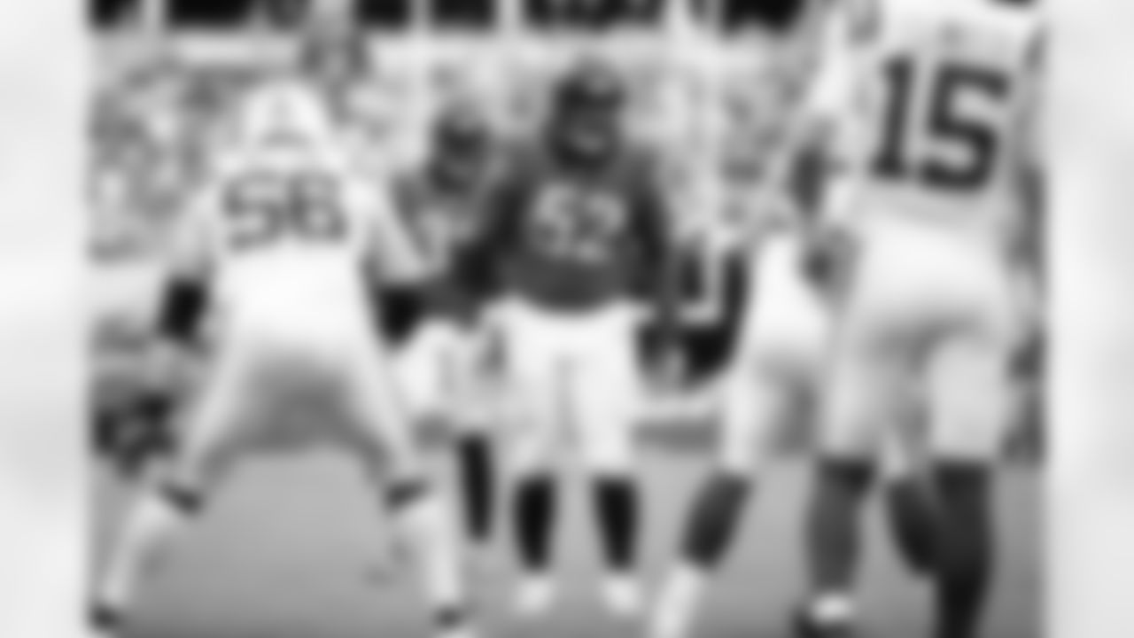 Jacksonville Jaguars vs. Indianapolis Colts

DT DaVon Hamilton (52)