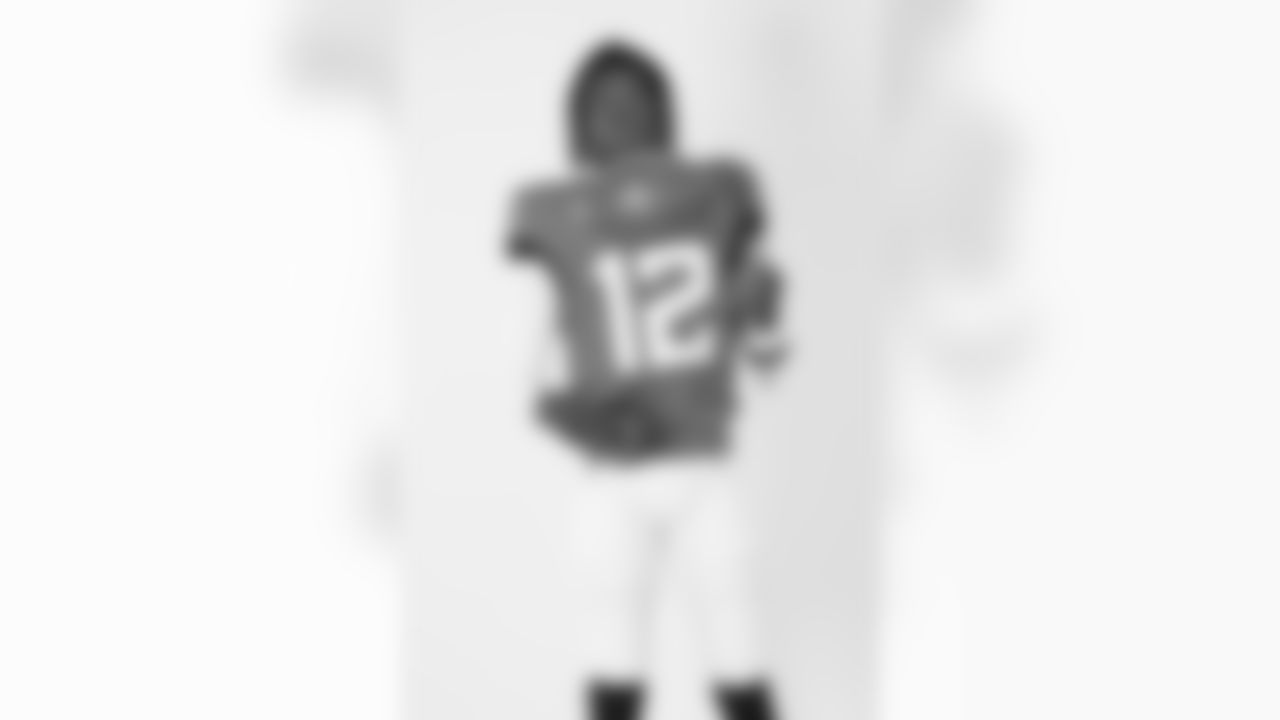 Jacksonville Jaguars defensive back and wide receiver Travis Hunter (12) poses for a portrait during the NFLPA Rookie Premiere on Saturday, May 17, 2025 in Thousand Oaks, Calif. (Ben Liebenberg/NFL)