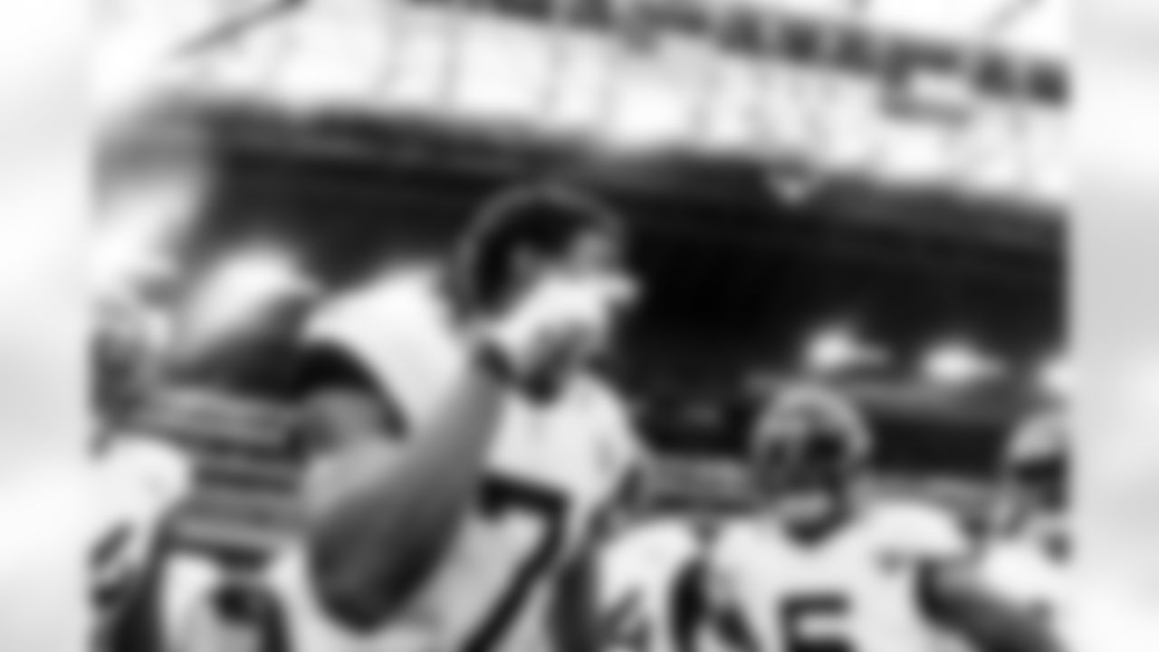 Jacksonville Jaguars vs. Houston Texans
WR Zay Jones (7)