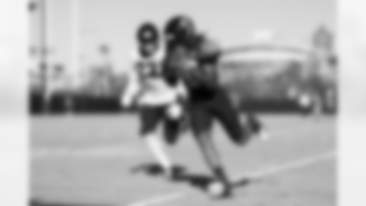 Jacksonville, Fla. — Jaguars running back LeQuint Allen Jr. (36) during training camp at the Miller Electric Center on July 28, 2025.