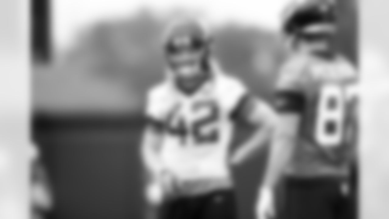 S Andrew Wingard (42)