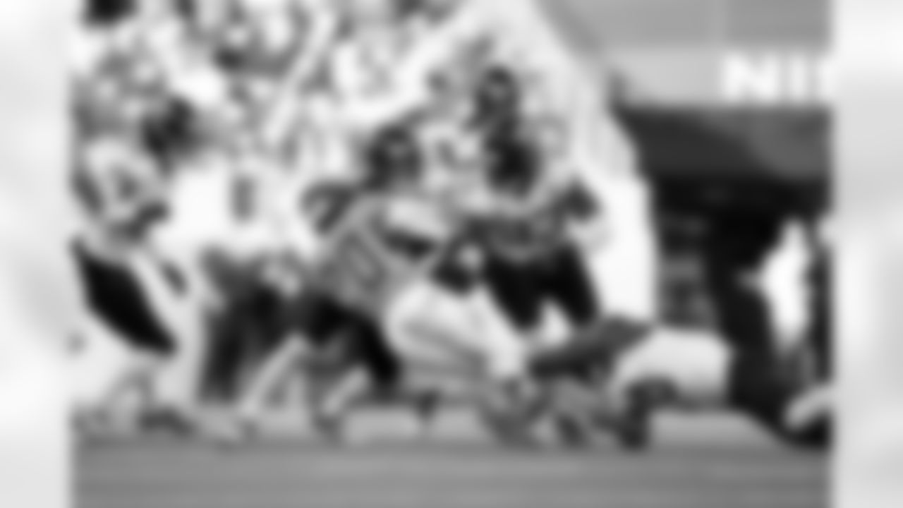 Jacksonville Jaguars vs Tennessee Titans

DL Danny Striggow (92)