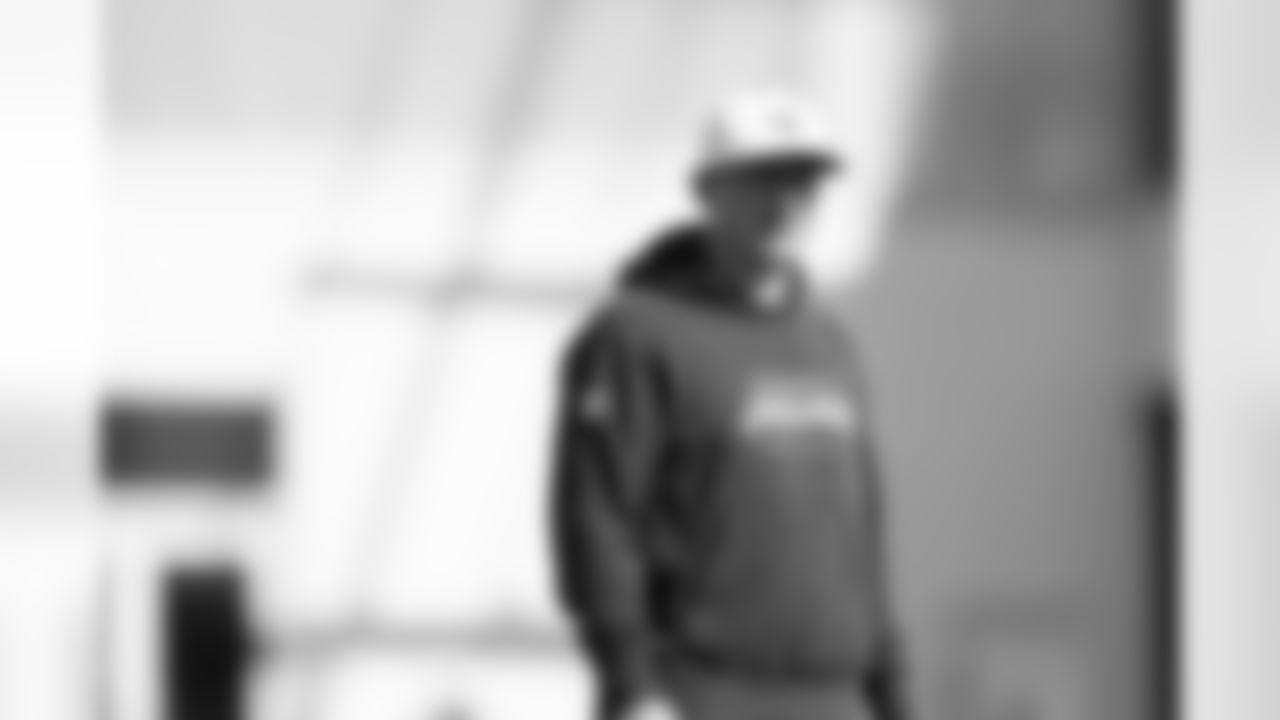 Jacksonville, Fla. — Jaguars offensive coordinator Grant Udinski during practice at the Miller Electric Center on November 20, 2025.