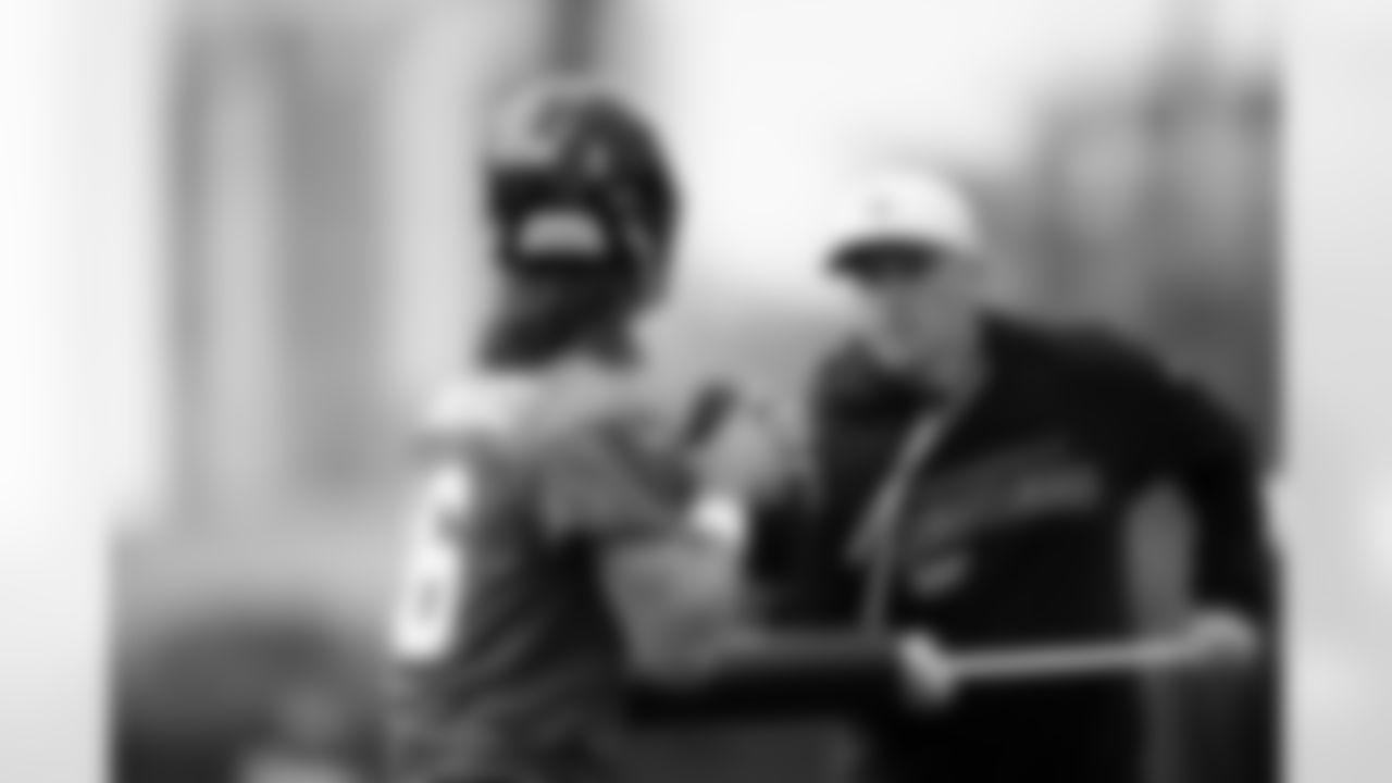 Jacksonville, Fla. — Jaguars quarterback Trevor Lawrence (16) and pass game coordinator Shane Waldron during practice at the Miller Electric Center on November 27, 2025.