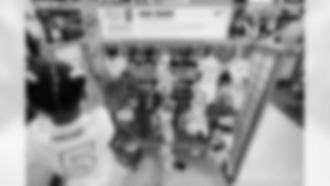 Jacksonville, Fla. — Jaguars Elite Girls Flag athletes during a shopping spree sponsored by Academy Sports & Outdoors on August 6, 2025.