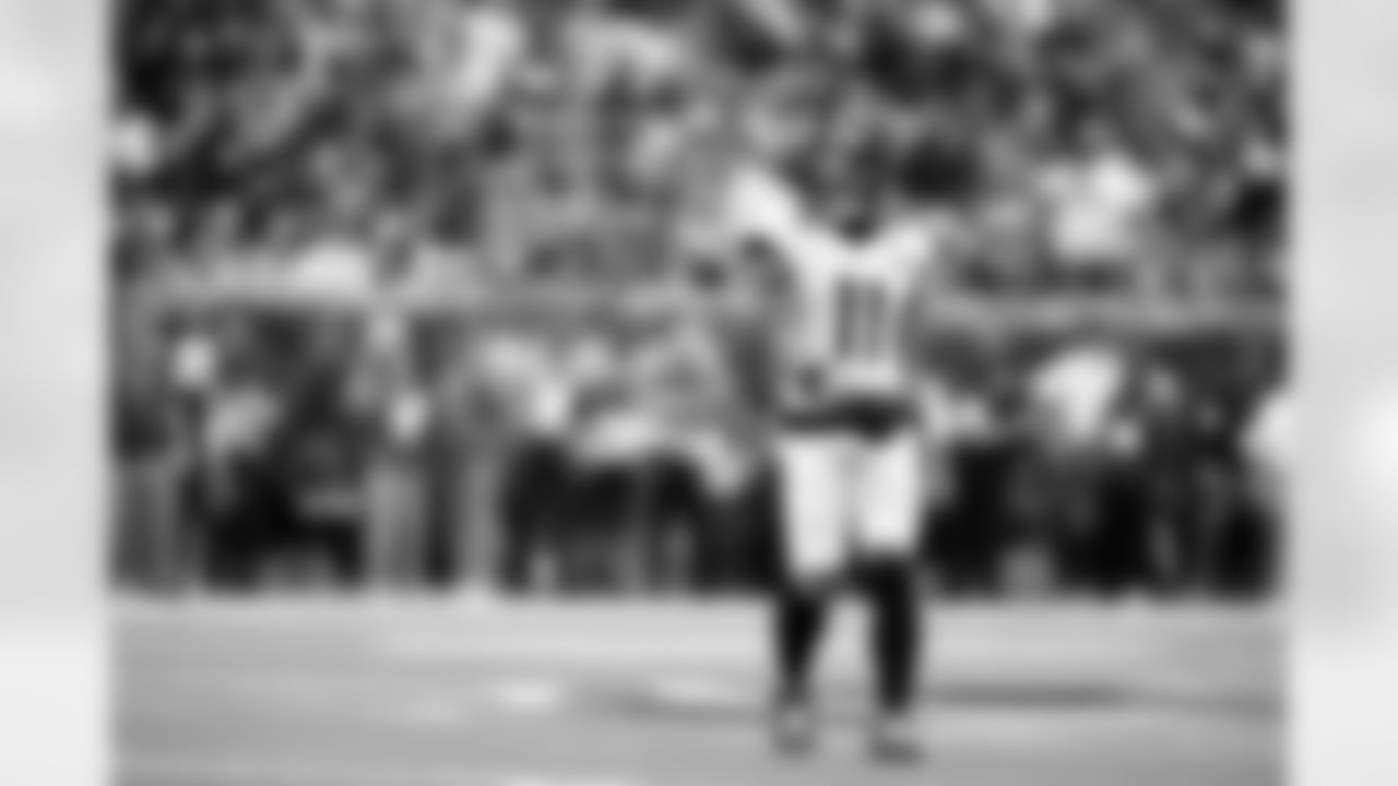 Jacksonville Jaguars vs Houston Texans

WR Parker Washington (11)