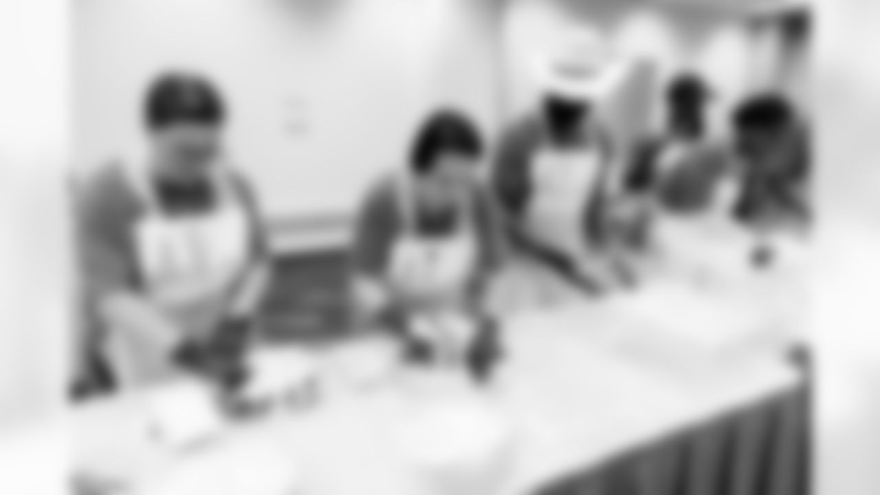 Jacksonville, Fla. — Florida Blue Senior Meal Distribution on November 24, 2025.