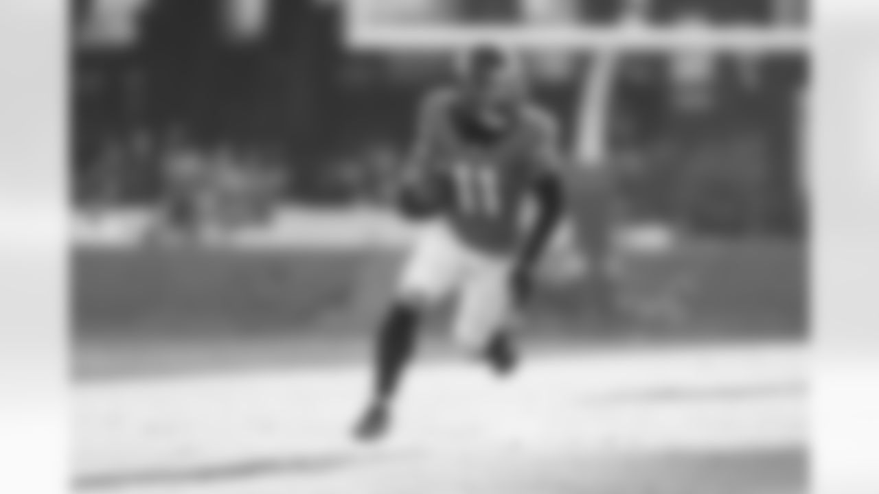 WR Parker Washington (11)