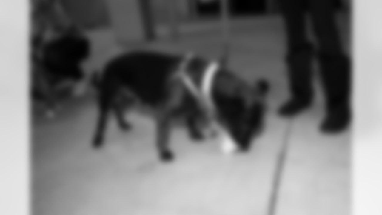 2023_1212_FanClubHolidayPawty_45