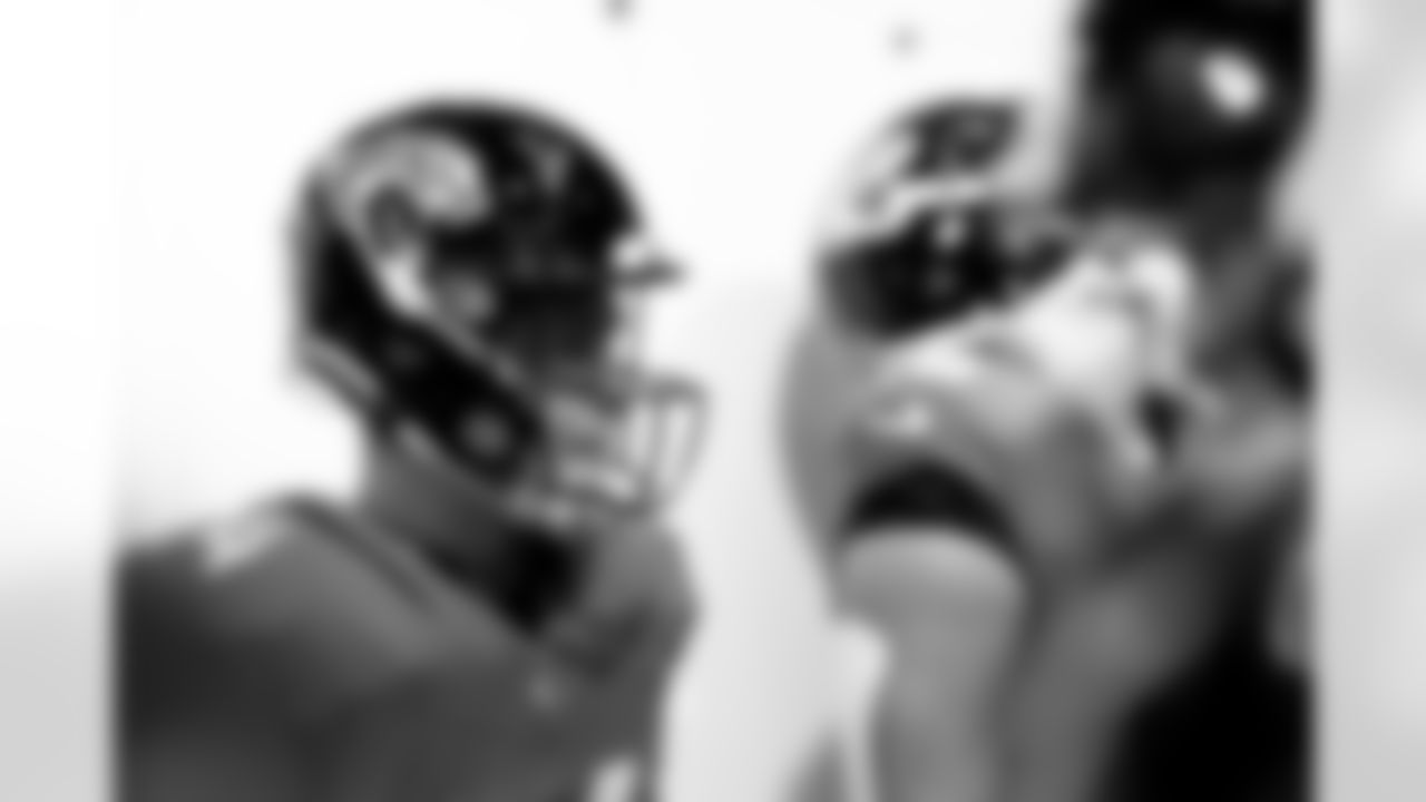 Jacksonville Jaguars vs. Pittsburgh Steelers
QB Nick Mullens (14)