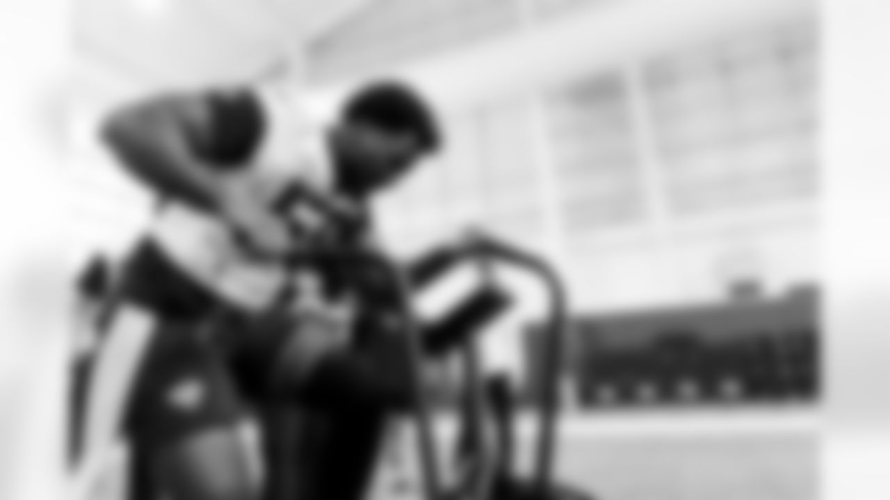 Jacksonville, Fla. — Jaguars linebacker Yasir Abdullah (56) during phase two of the voluntary offseason program at the Miller Electric Center on May 7, 2025.