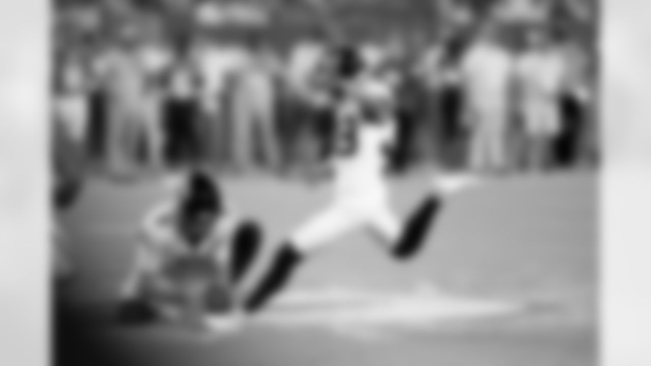 Jacksonville Jaguars vs Miami Dolphins
K Cam Little (39)