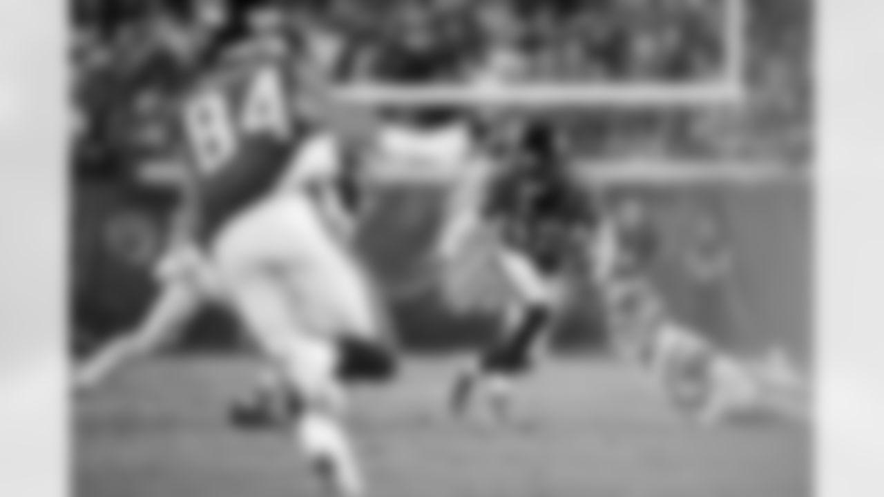 Jacksonville Jaguars vs Kansas City Chiefs

WR/DB Travis Hunter (12)