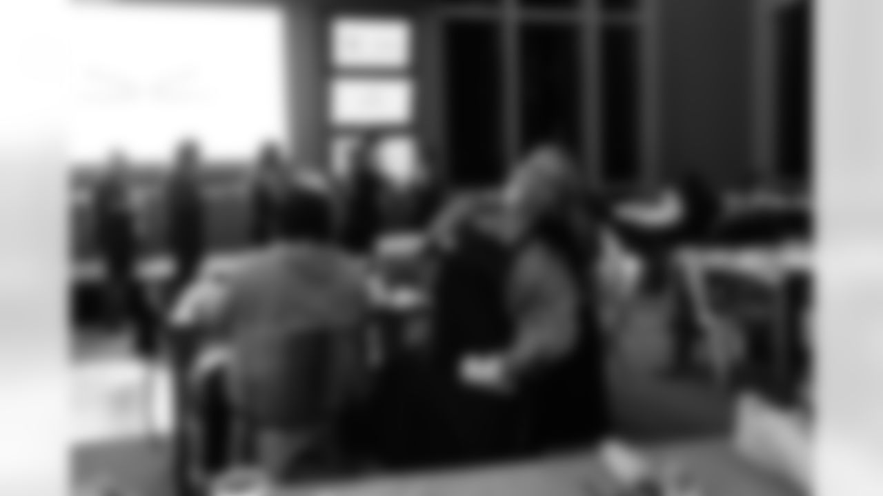 2023_0104_KickingItWithSoles_83