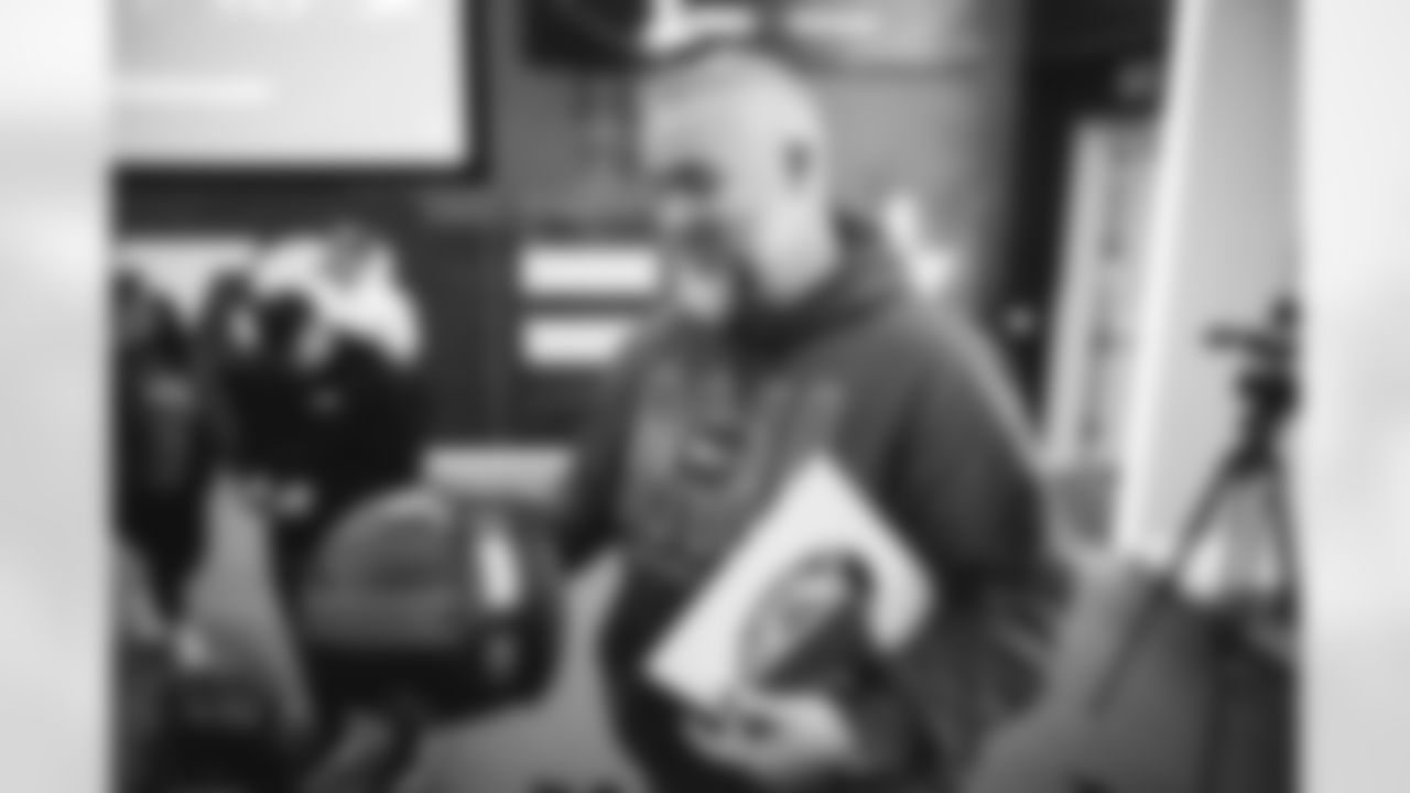 20251108-JETS Soldiers To Sidelines-19