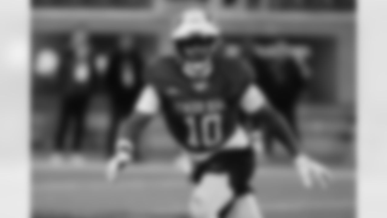 American Team linebacker Namdi Obiazor (10), of TCU, runs through drills during practice for the Senior Bowl NCAA college football game Tuesday, Jan. 27, 2026, in Mobile, Ala. (AP Photo/Butch Dill)