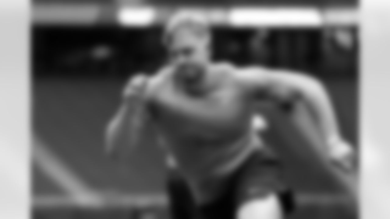 German offensive lineman Leander Wiegand