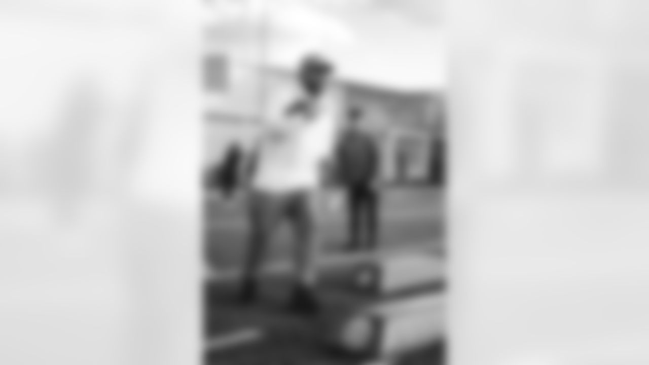 20251108-JETS Soldiers To Sidelines-120