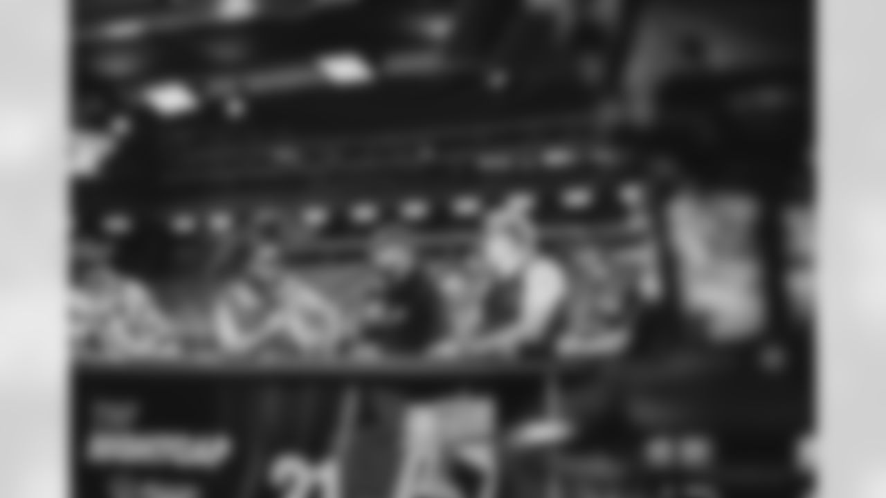 E_JB3_1129