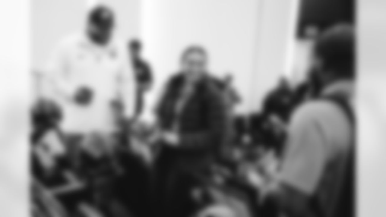 20251108-JETS Soldiers To Sidelines-21