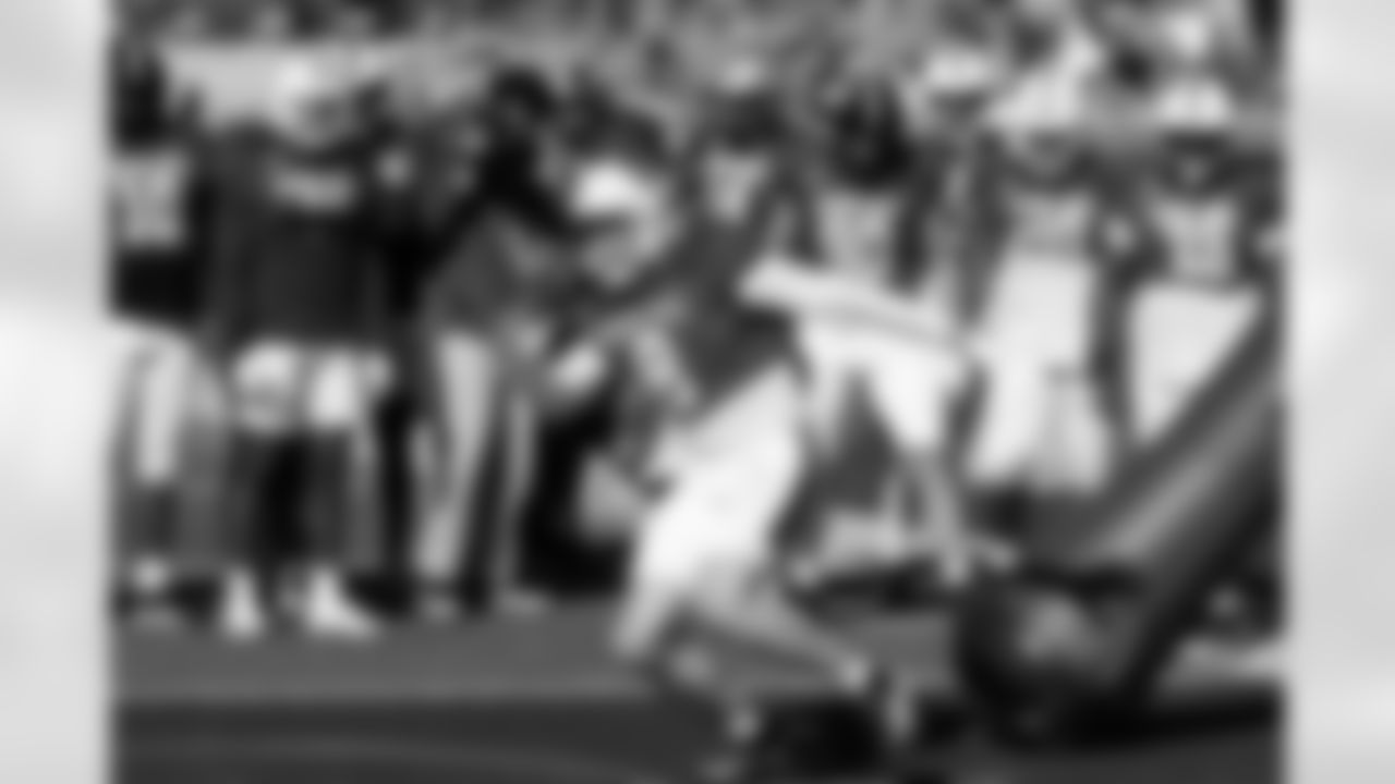 National Team defensive end Cian Slone (8), of North Carolina State, runs through drills during practice for the Senior Bowl NCAA college football game Wednesday, Jan. 28, 2026, in Mobile, Ala. (AP Photo/Butch Dill)