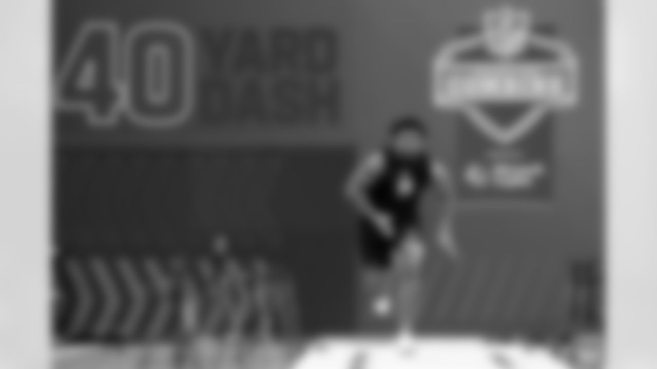 Baylor defensive lineman Jackie Marshall (19) runs the 40-yard dash during the 2026 NFL Scouting Combine on Thursday, February 26, 2026 in Indianapolis, Indiana. (Lauren Leigh Bacho/NFL)