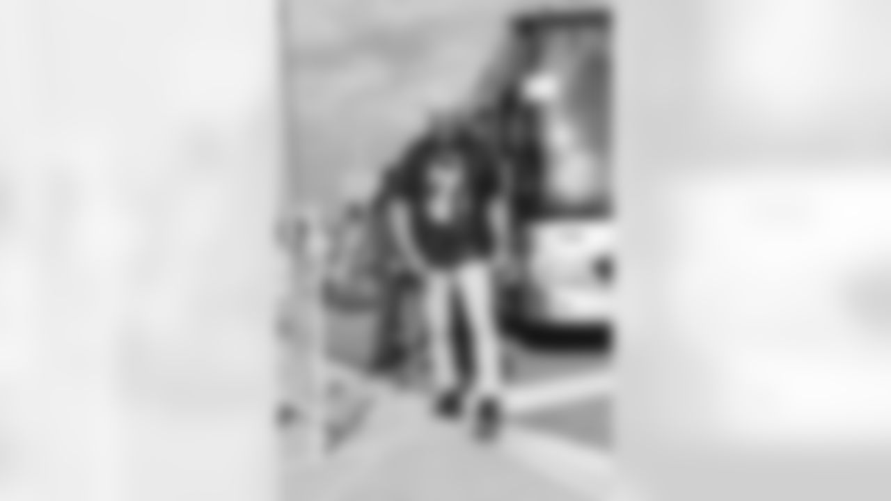 20251208-JETS VS Dolphins Full Take-13