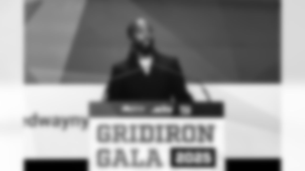 Tyrod Taylor was honored as the United Way of NYC's Hometown Hero.