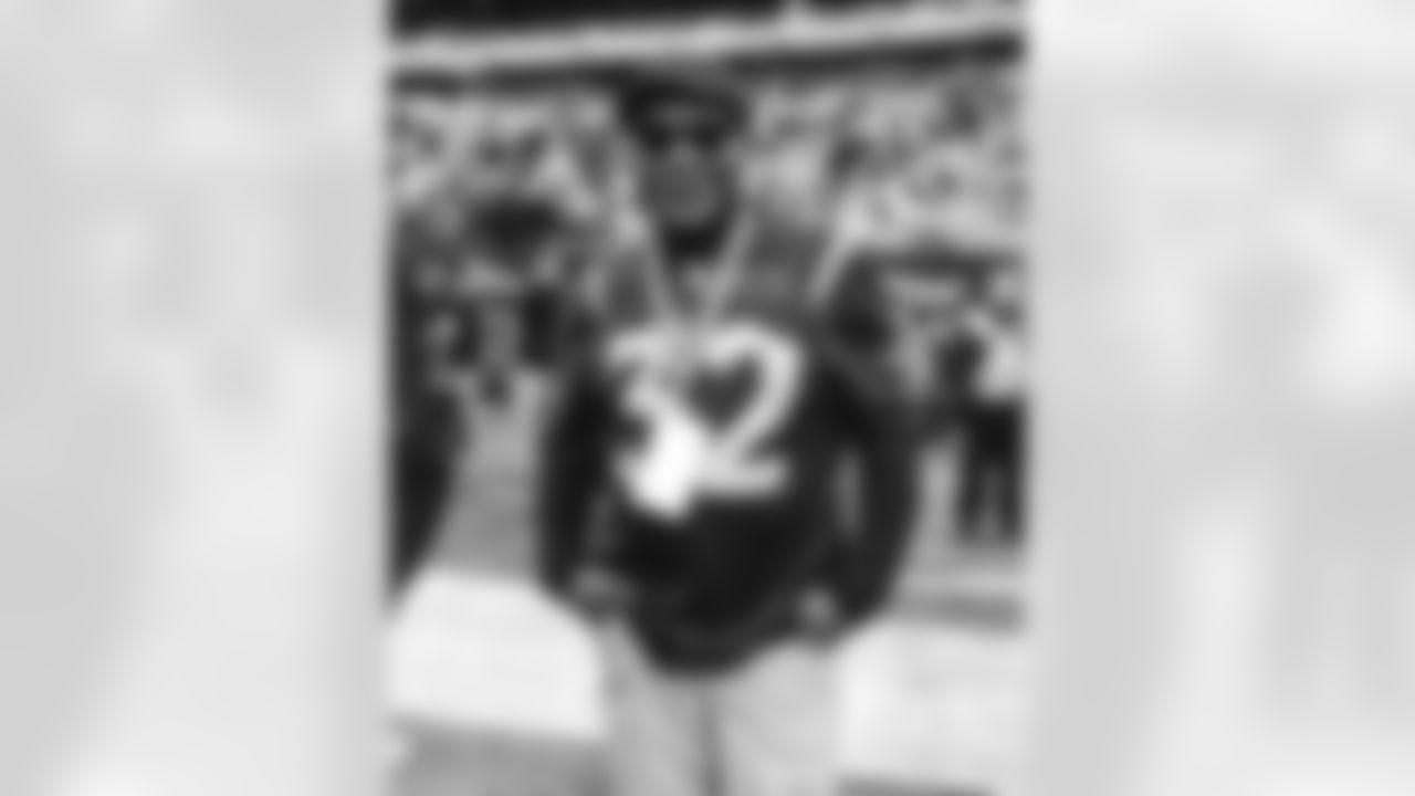 20251208-JETS VS Dolphins Full Take-93