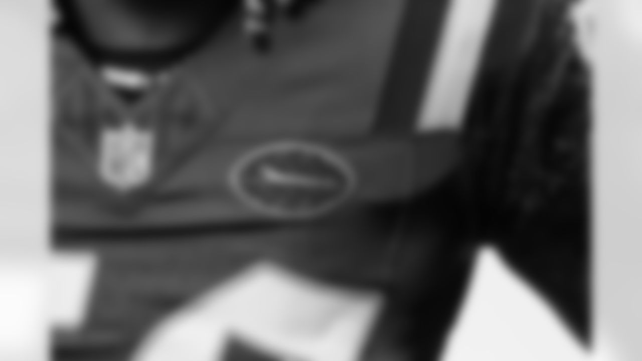 E_20250721-NY-Jets-Rivalry-White-8469