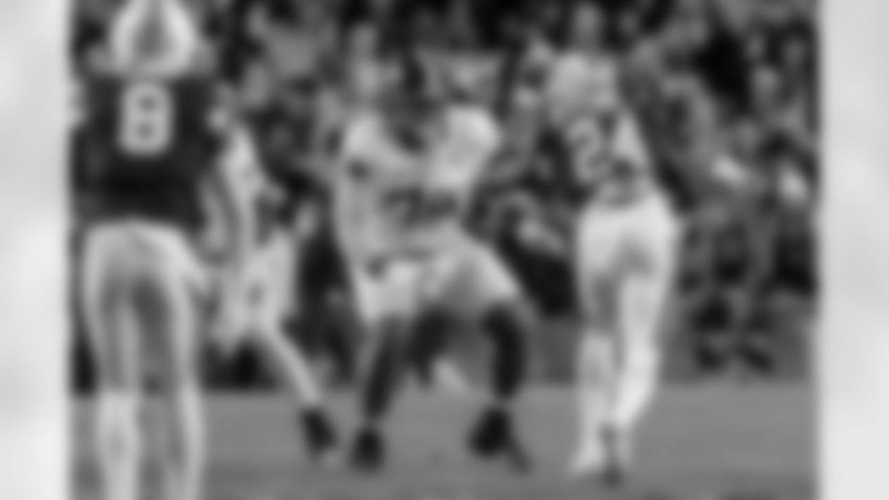 OL Kadyn Proctor - Alabama