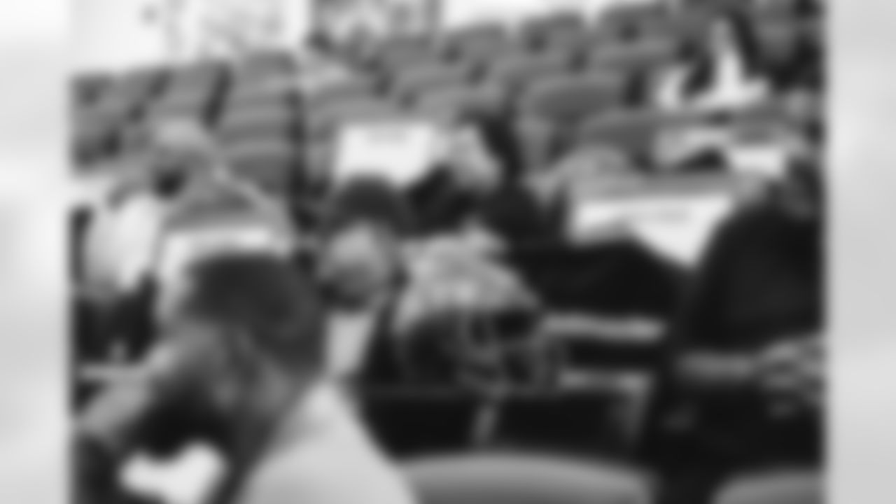 20251108-JETS Soldiers To Sidelines-49