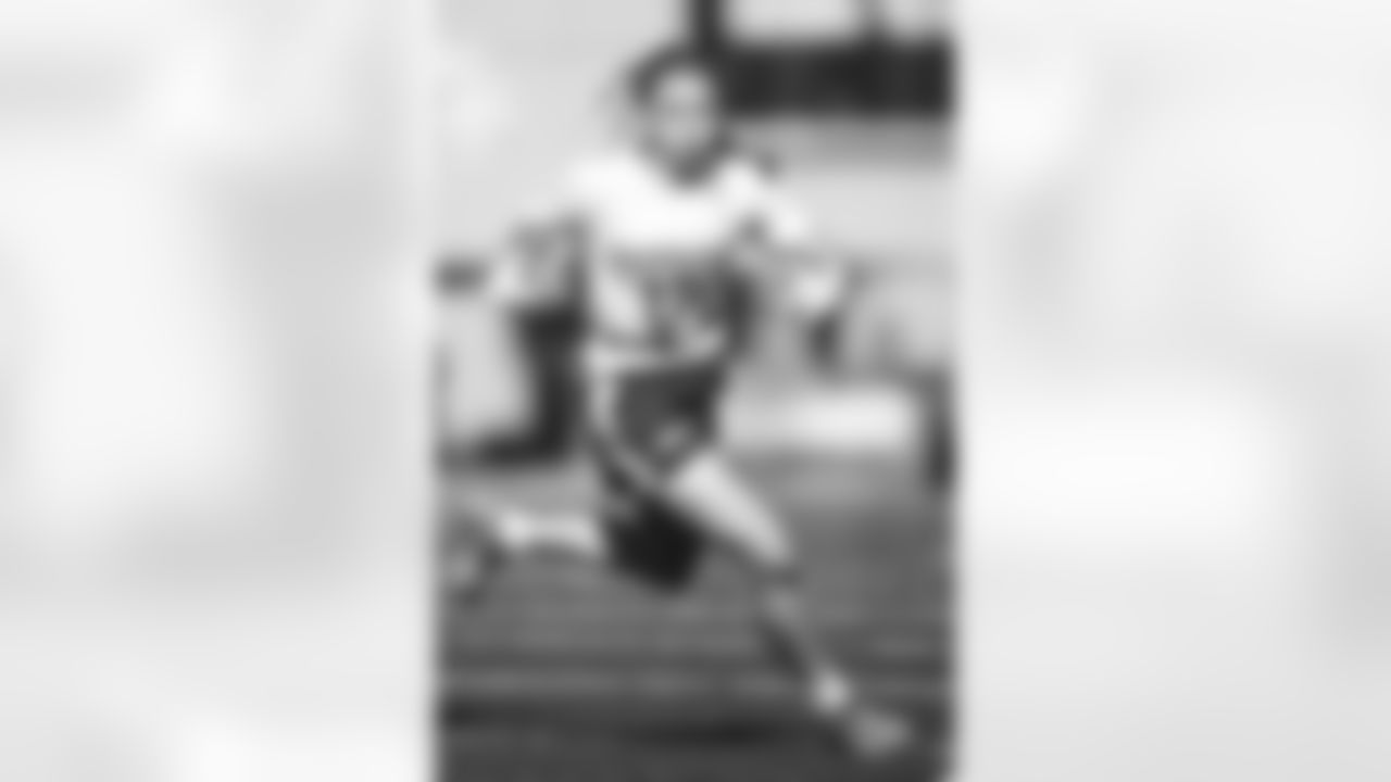 E_JB1_2899