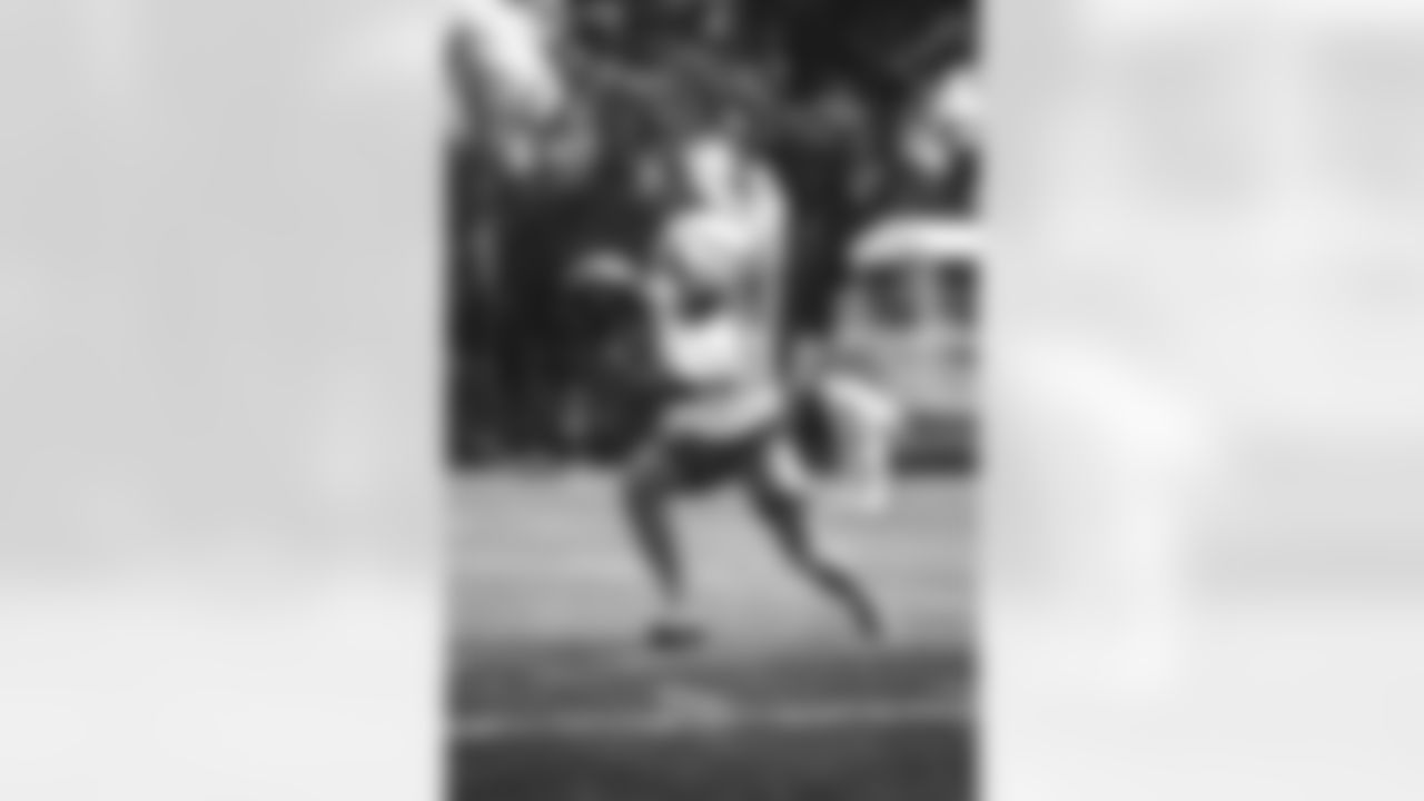 E_ED2_2390