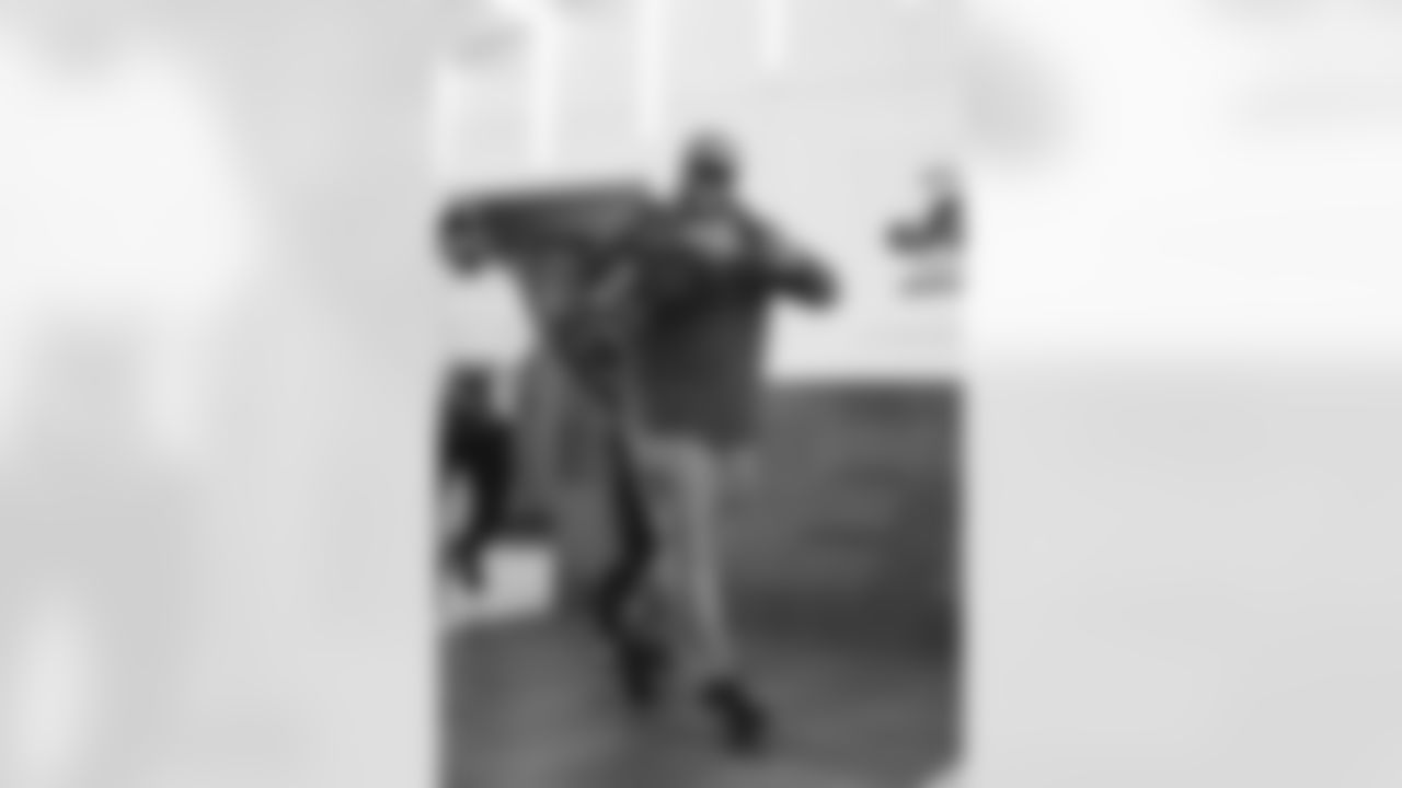 20251108-JETS Soldiers To Sidelines-58