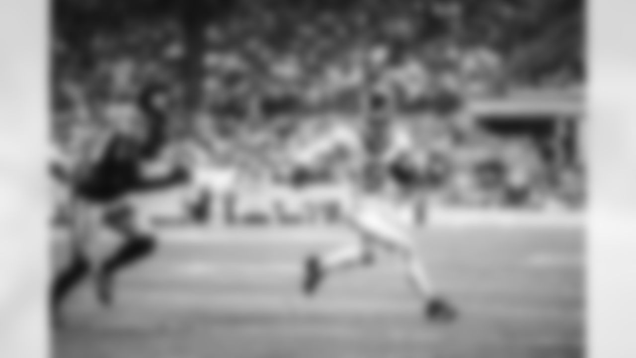 Week 1
Jets vs. Steelers
Sunday, Sept. 7 | 1:00 p.m. | CBS