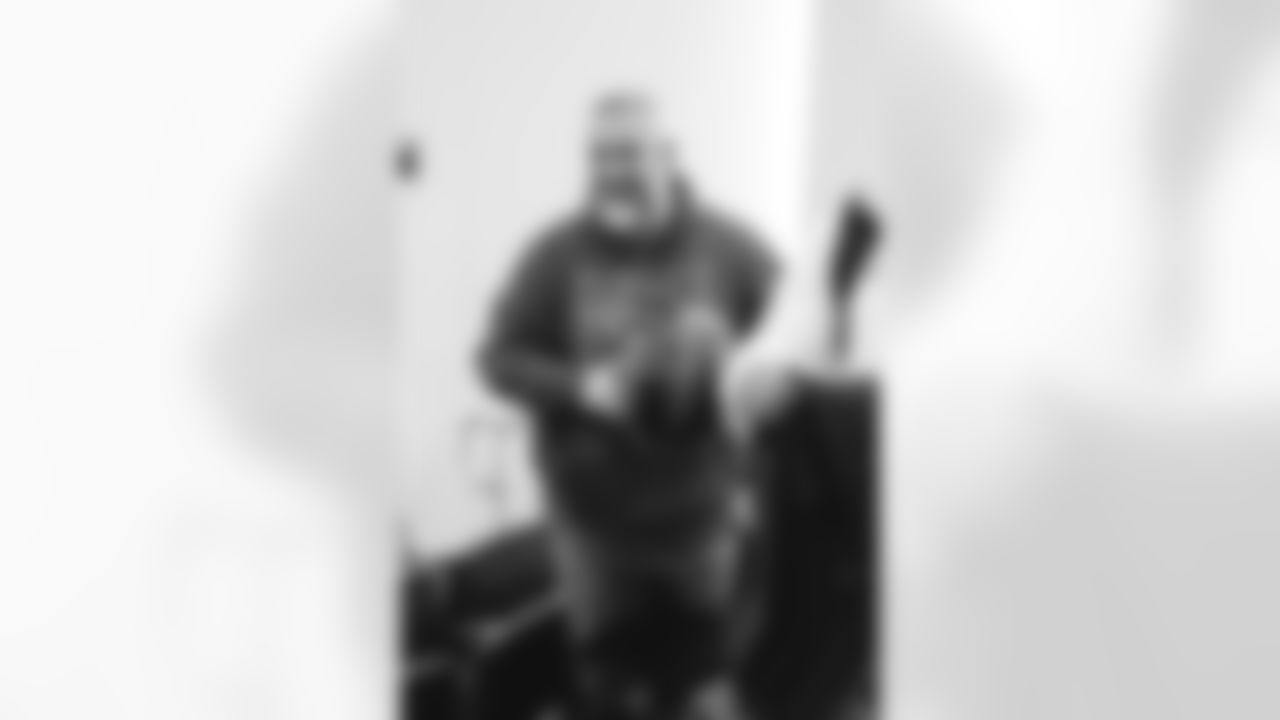 20251108-JETS Soldiers To Sidelines-24