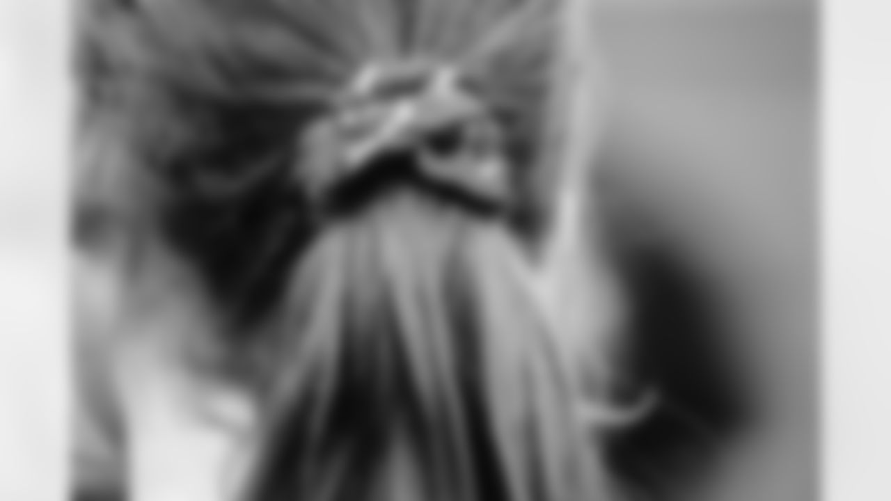 E_BEN_LUMLEY_JETS_FLAG_DUBLIN_MAR05_1616