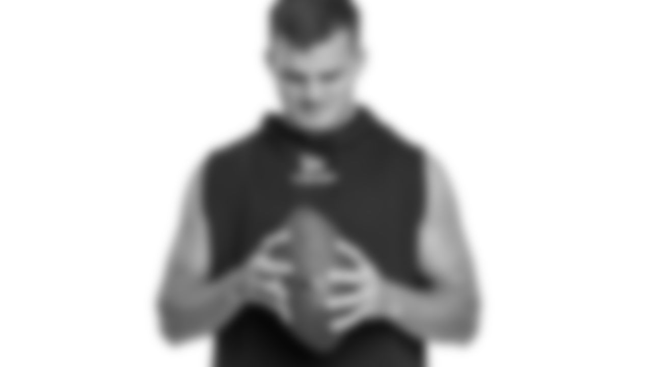 LSU tight end Mason Taylor poses for a portrait at the NFL football scouting combine on Saturday, March 1, 2025 in Indianapolis. (Todd Rosenberg via AP)