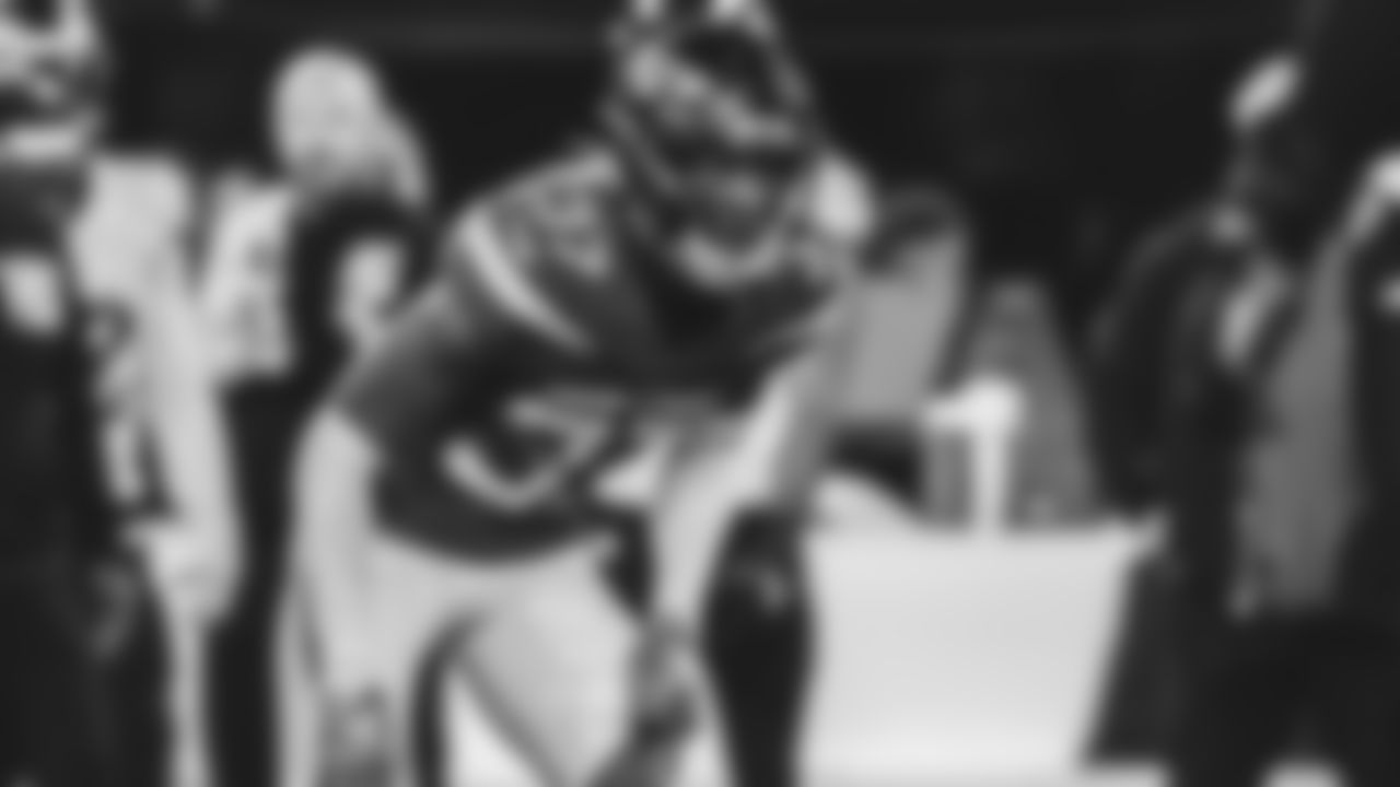 CB Bryce Hall, Unrestricted