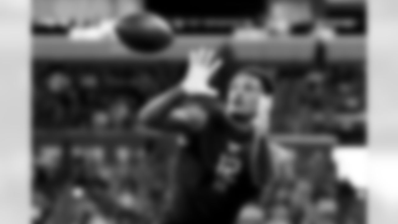 Kentucky running back Seth McGowan (12) participates in a drill during the 2026 NFL Scouting Combine on Saturday, February 28, 2026 in Indianapolis, Indiana. (Lauren Leigh Bacho/NFL)