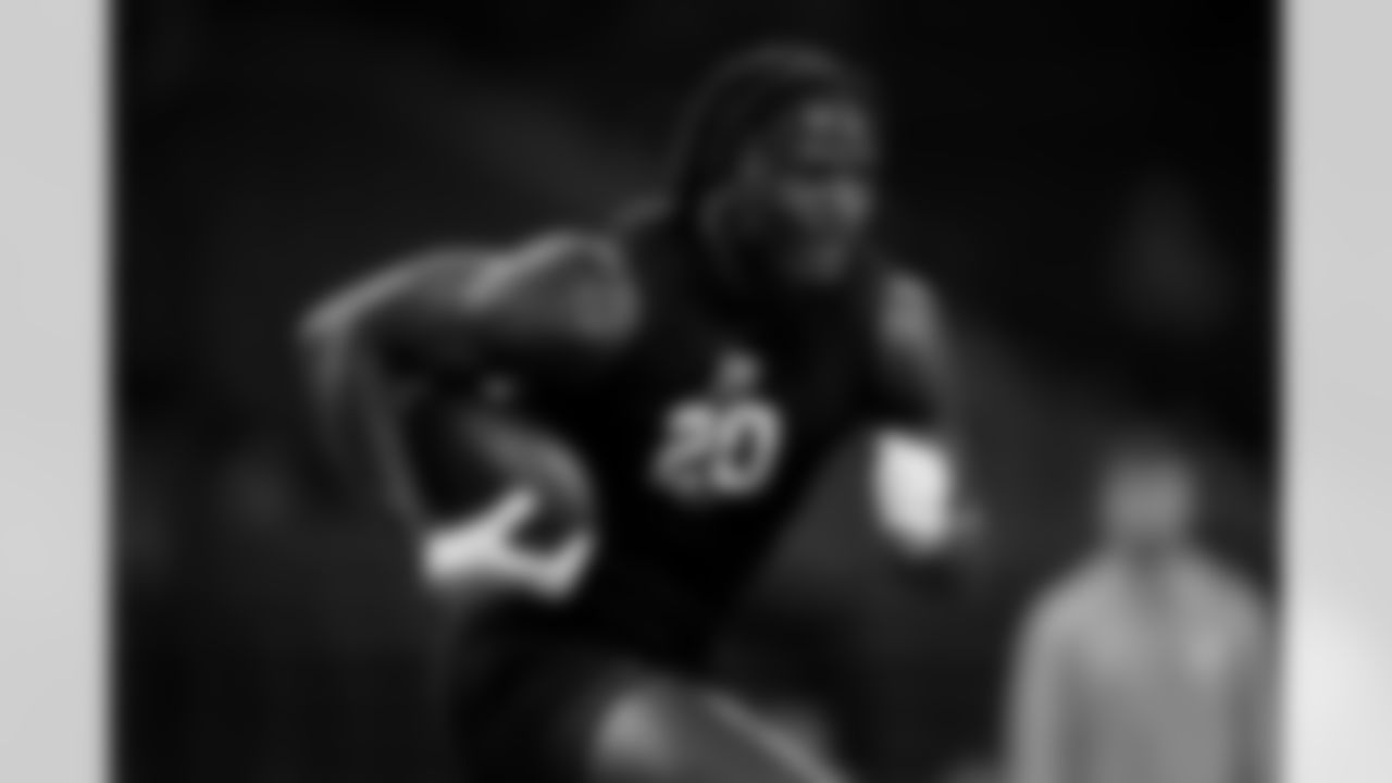 Ohio State linebacker Arvell Reese (20) during the 2026 NFL Scouting Combine on Thursday, February 26, 2026 in Indianapolis, Indiana. (Cooper Neill/NFL)