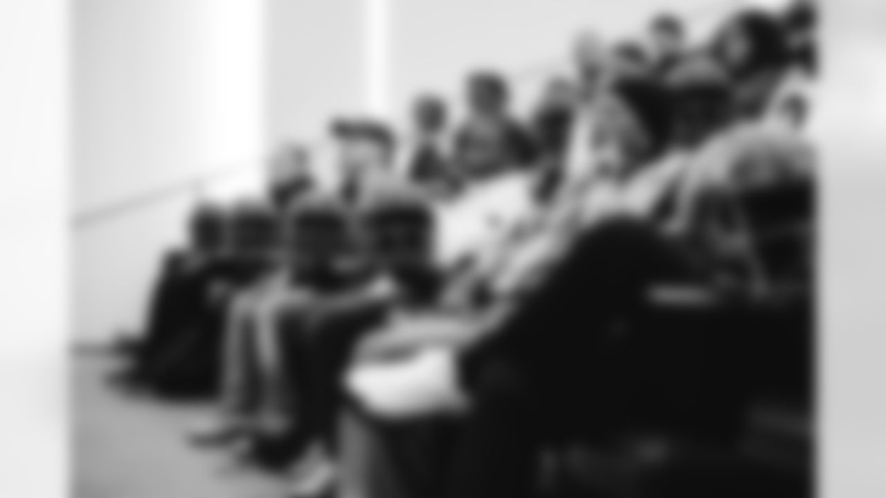 20251108-JETS Soldiers To Sidelines-46