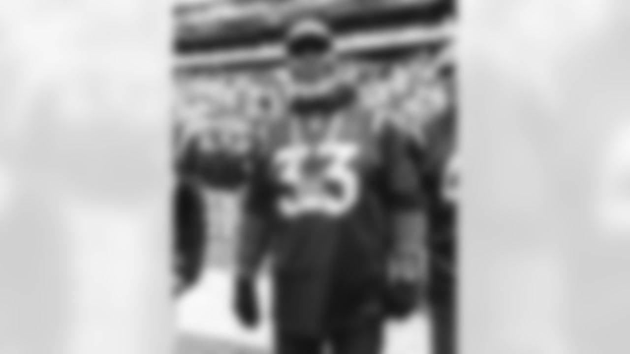 20251208-JETS VS Dolphins Full Take-95