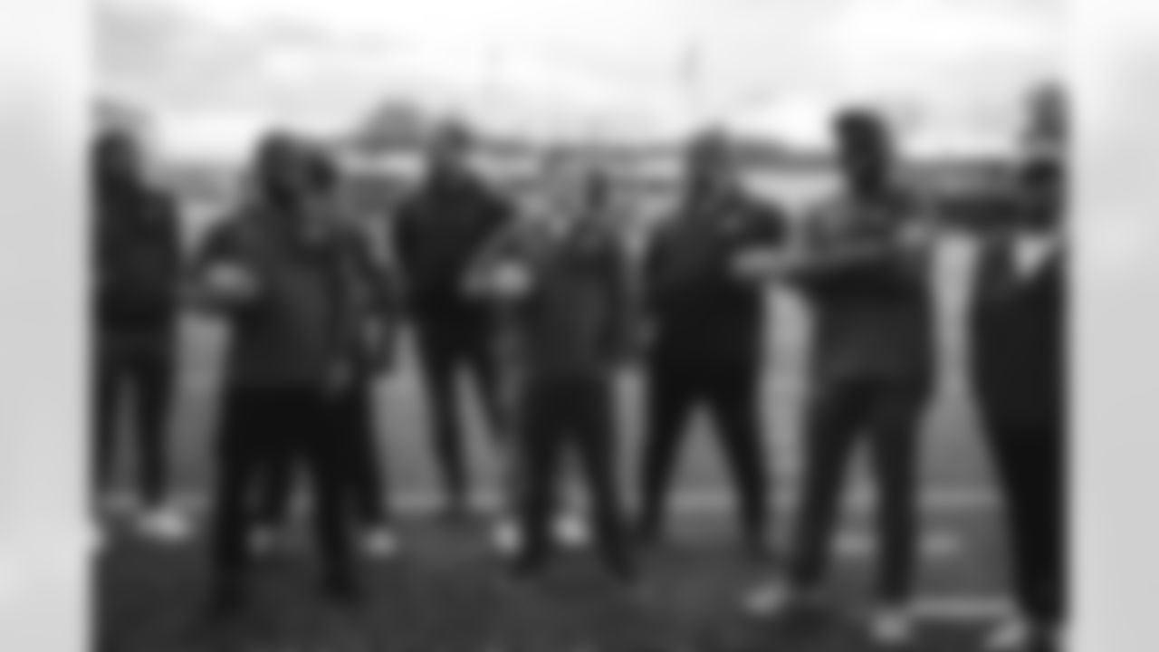 20251108-JETS Soldiers To Sidelines-129