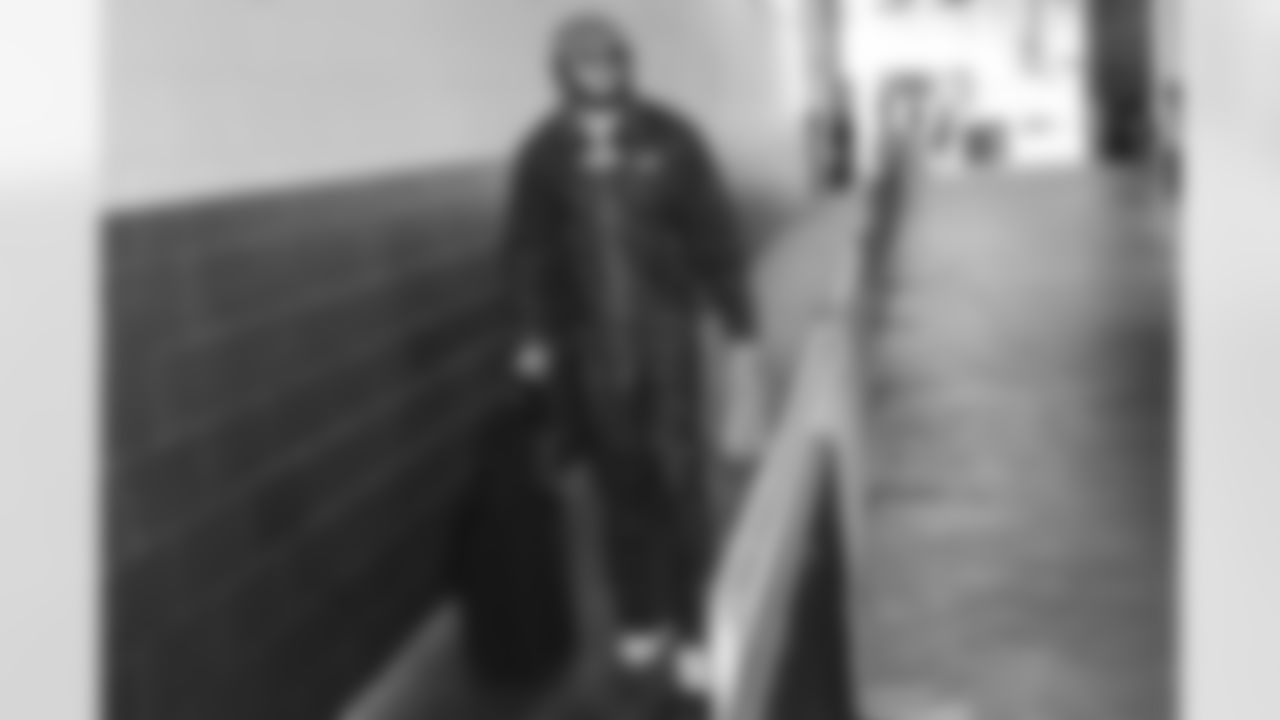 E_38595851_Michael_DeMocker_20251221_153150