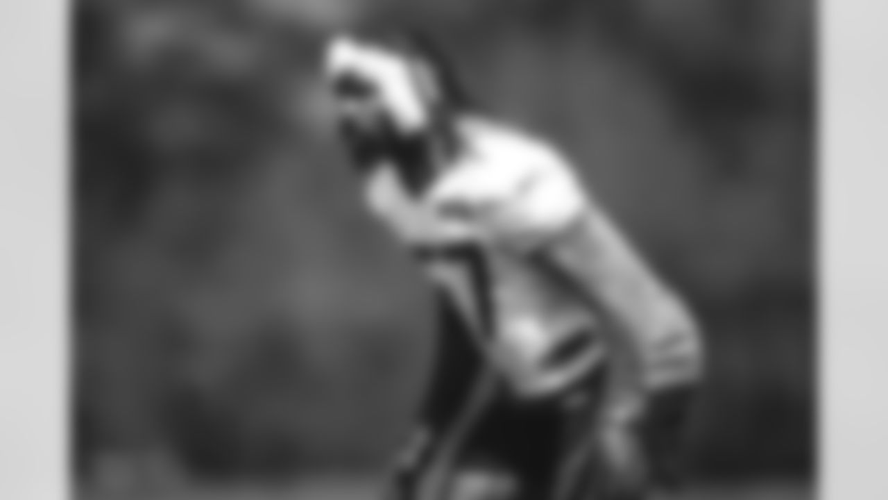 LB C.J. Mosley