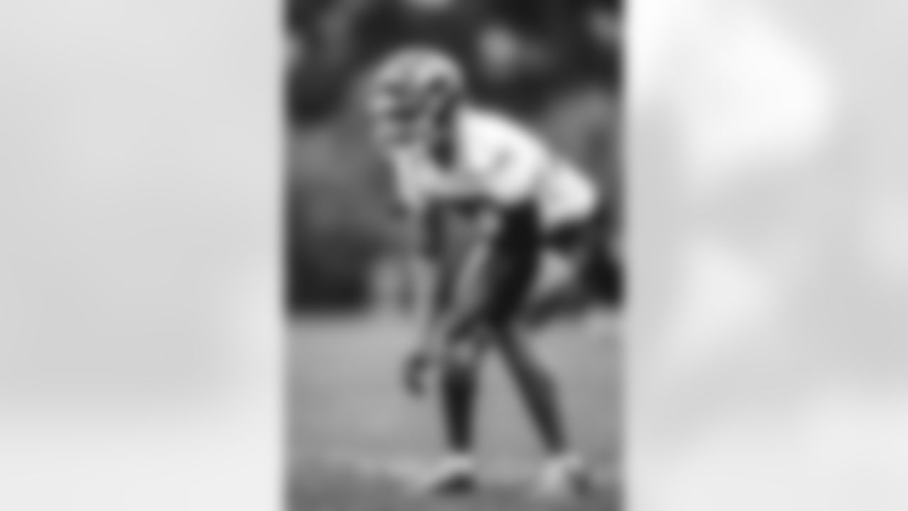CB Azareye'h Thomas - 23