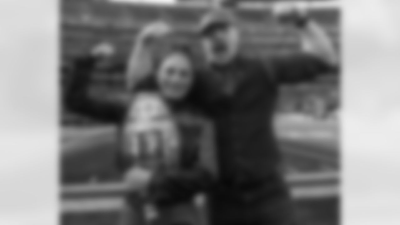 Sonya Deville & Sheamus (WWE)